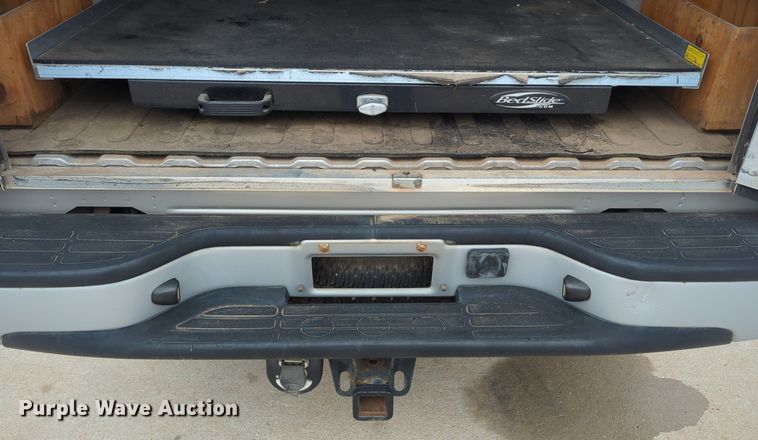 image for item LY9520 2005 GMC Sierra 1500 Ext. Cab pickup truck