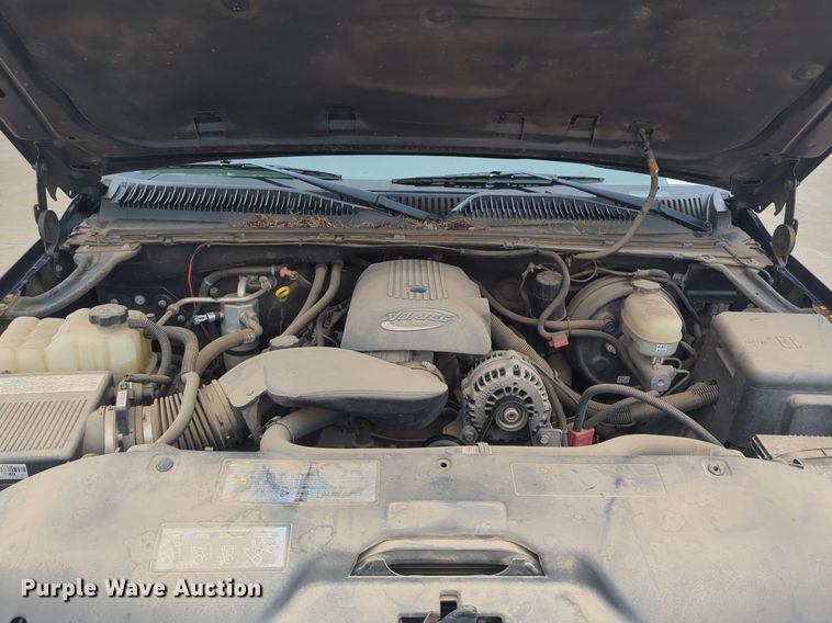 image for item LY9521 2005 GMC Sierra 1500 Ext. Cab pickup truck
