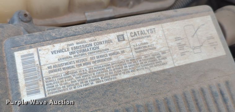 image for item LY9521 2005 GMC Sierra 1500 Ext. Cab pickup truck