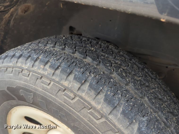 image for item LY9522 2005 GMC Sierra 1500 Ext. Cab pickup truck