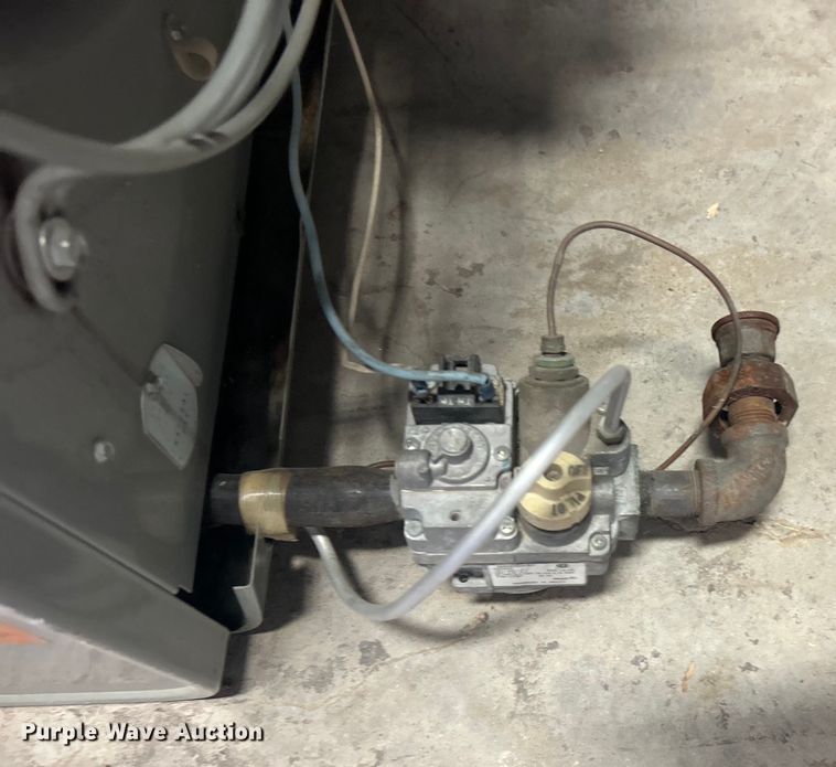 image for item NB9364 (2) Modine heaters