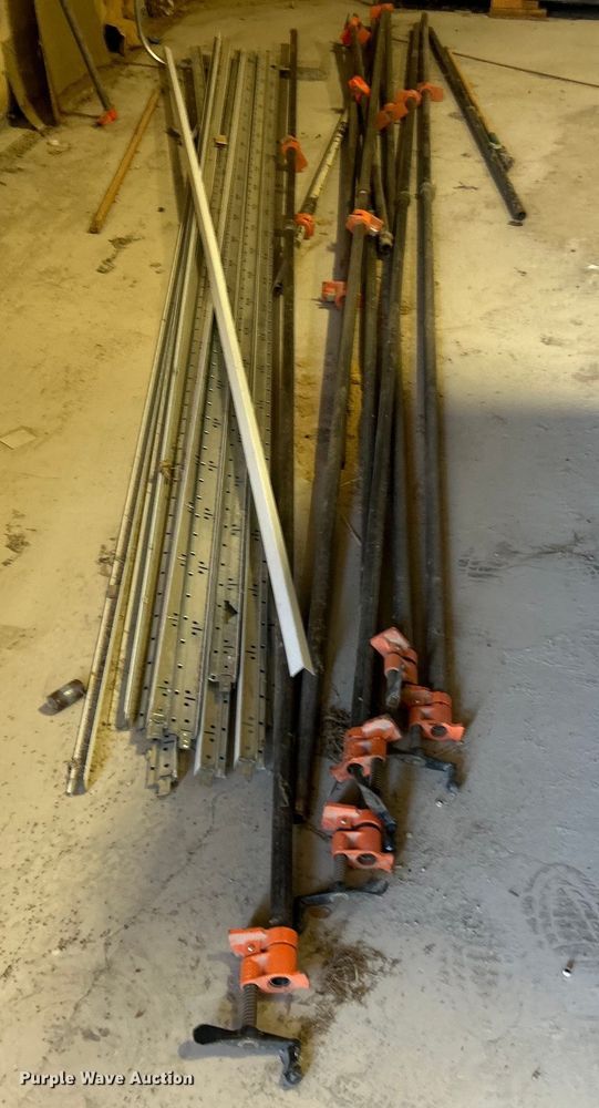 image for item NB9370 (3) pallet racks