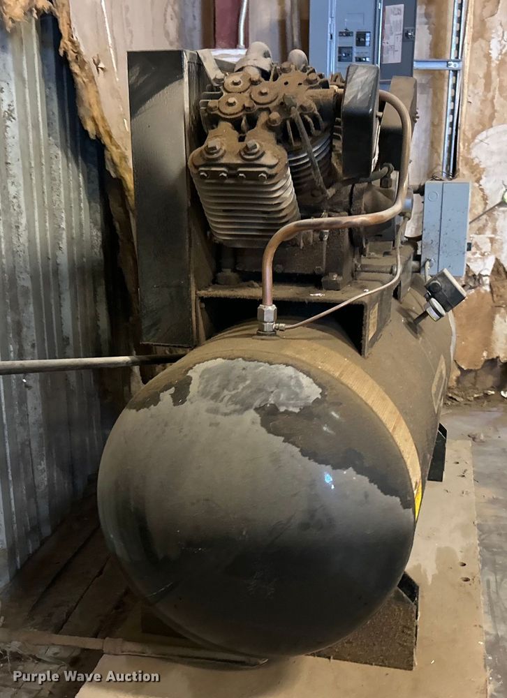 image for item NB9371 Industrial Air IH9919946 air compressor