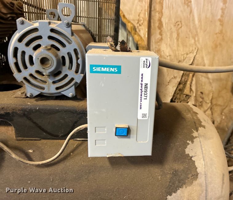 image for item NB9371 Industrial Air IH9919946 air compressor