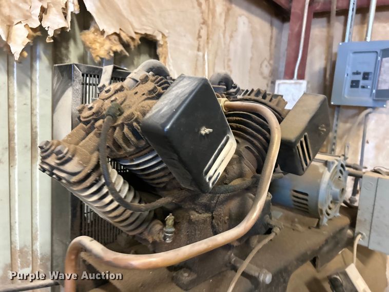 image for item NB9371 Industrial Air IH9919946 air compressor