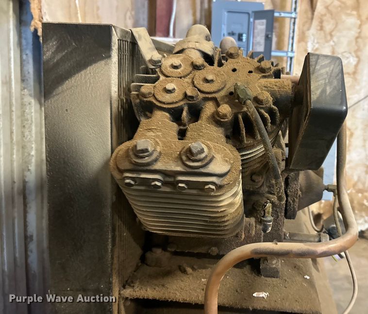 image for item NB9371 Industrial Air IH9919946 air compressor