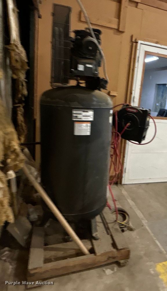 image for item NB9372 Kobalt  air compressor