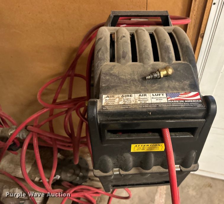 image for item NB9372 Kobalt  air compressor