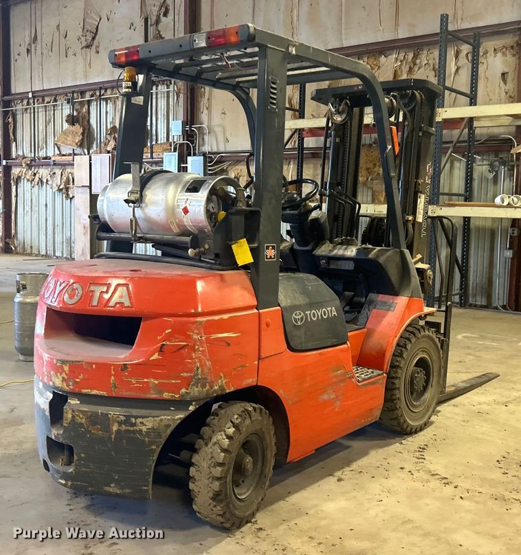 image for item NB9374 Toyota 7FGU25 forklift