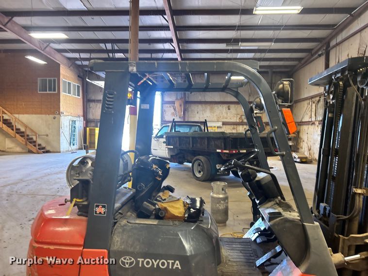 image for item NB9374 Toyota 7FGU25 forklift
