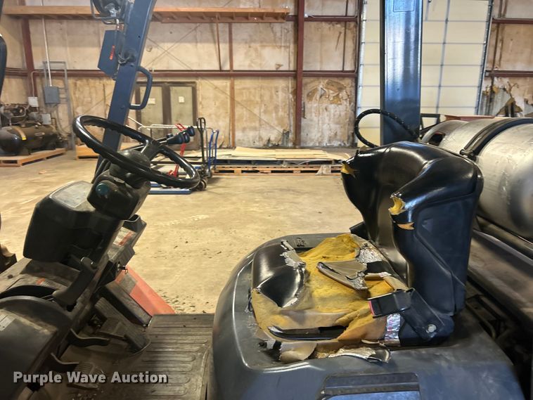 image for item NB9374 Toyota 7FGU25 forklift