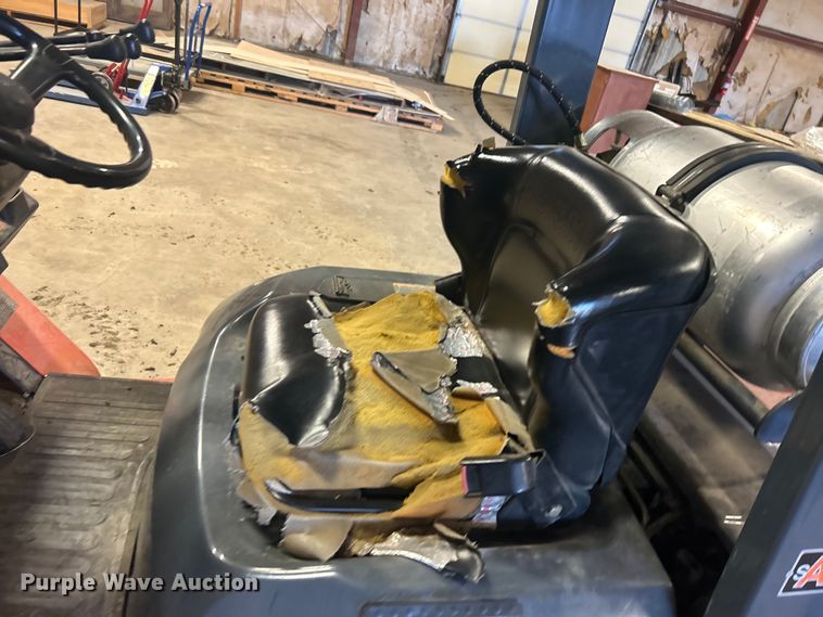 image for item NB9374 Toyota 7FGU25 forklift