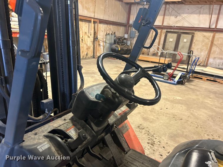 image for item NB9374 Toyota 7FGU25 forklift