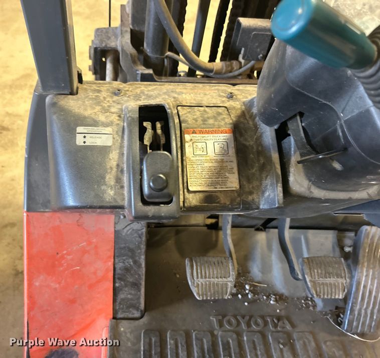 image for item NB9374 Toyota 7FGU25 forklift