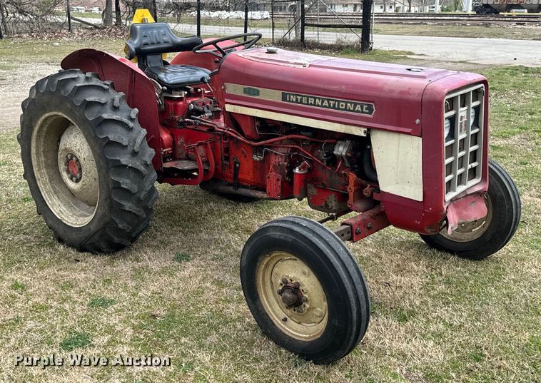 image for item ND9116 International Harvester 354 tractor