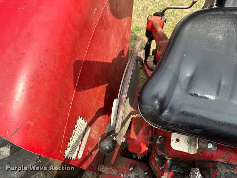 image for item ND9116 International Harvester 354 tractor