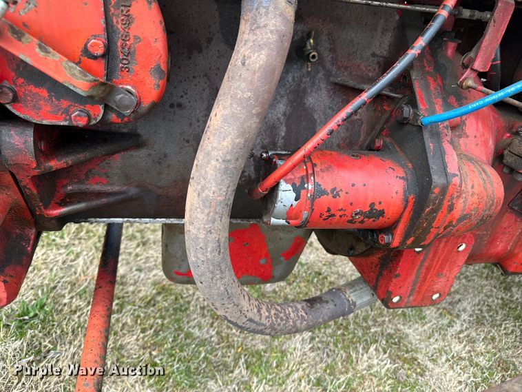 image for item ND9116 International Harvester 354 tractor