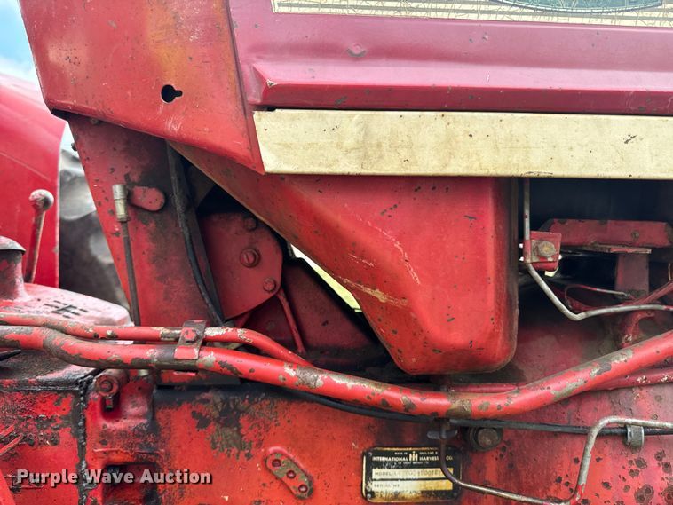image for item ND9116 International Harvester 354 tractor