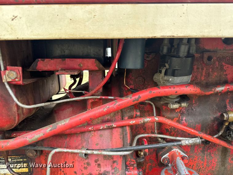 image for item ND9116 International Harvester 354 tractor