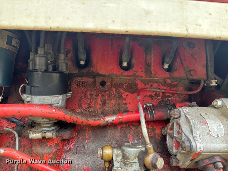 image for item ND9116 International Harvester 354 tractor