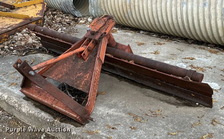 image for item ND9116 International Harvester 354 tractor