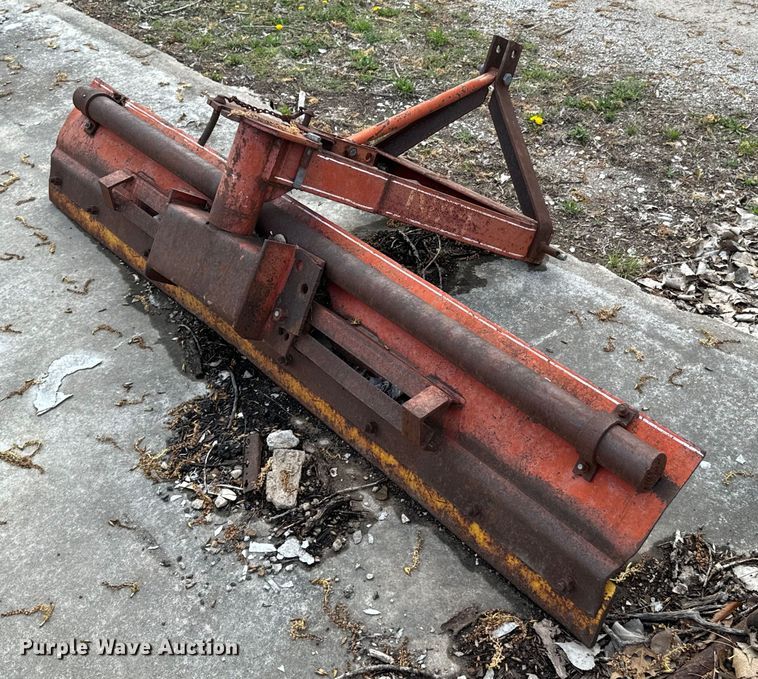 image for item ND9116 International Harvester 354 tractor