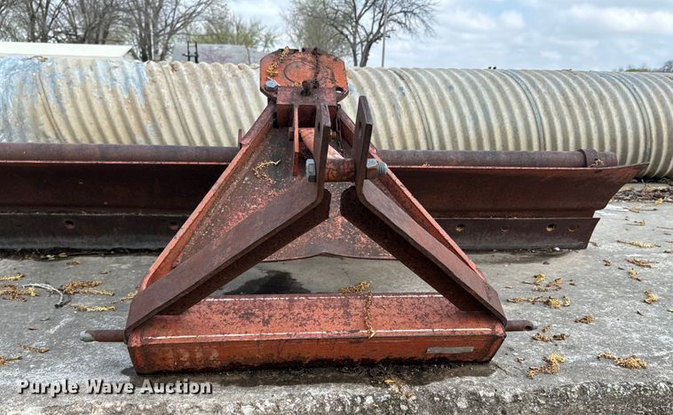 image for item ND9116 International Harvester 354 tractor