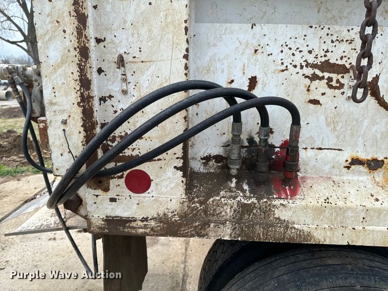 image for item ND9117 1988 GMC C7000 dump truck