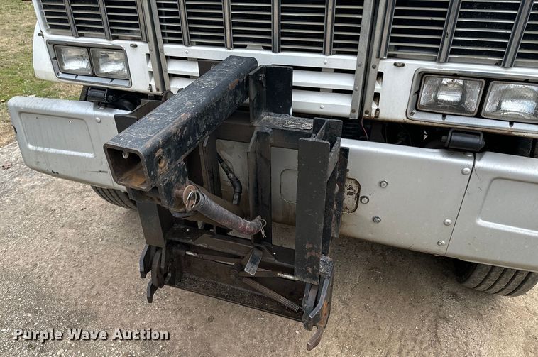 image for item ND9117 1988 GMC C7000 dump truck