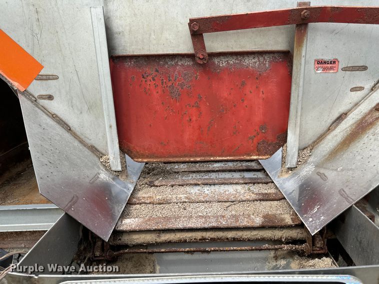 image for item ND9117 1988 GMC C7000 dump truck