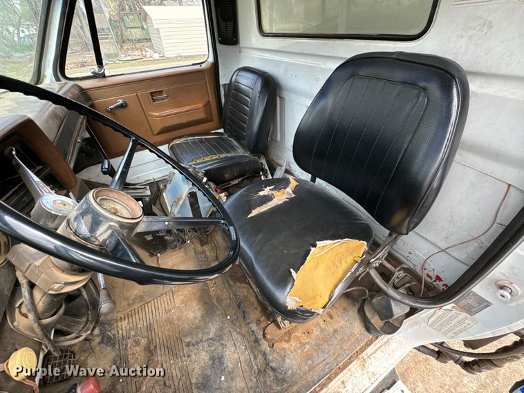 image for item ND9117 1988 GMC C7000 dump truck