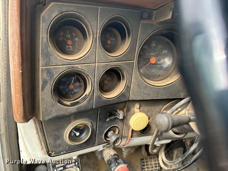 image for item ND9117 1988 GMC C7000 dump truck