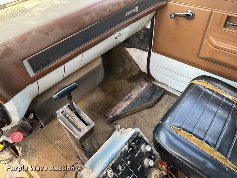 image for item ND9117 1988 GMC C7000 dump truck