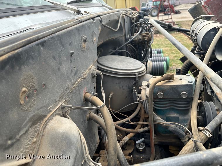 image for item ND9117 1988 GMC C7000 dump truck