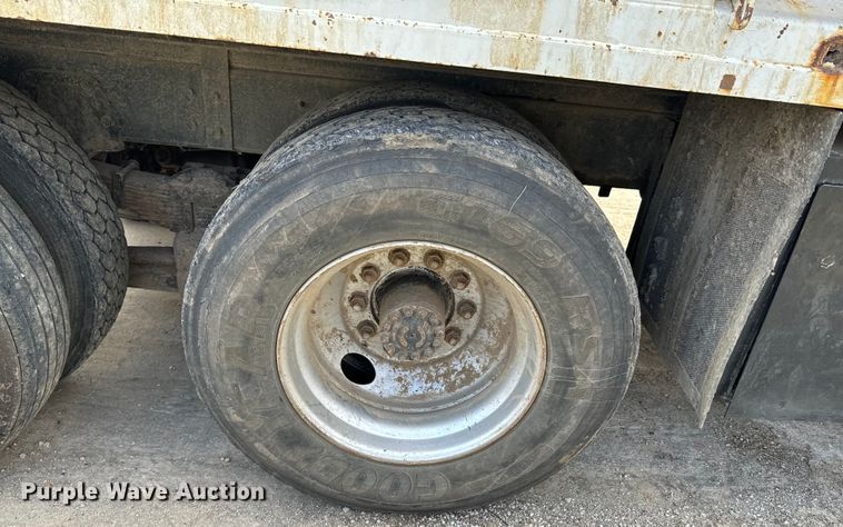 image for item ND9117 1988 GMC C7000 dump truck