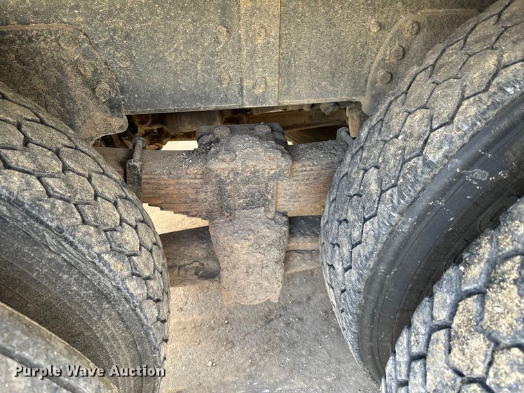 image for item ND9117 1988 GMC C7000 dump truck