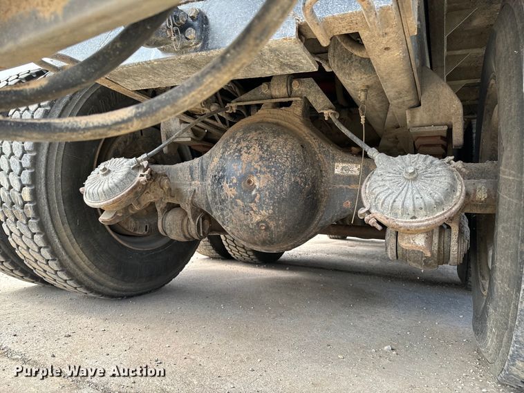 image for item ND9117 1988 GMC C7000 dump truck