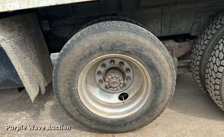 image for item ND9117 1988 GMC C7000 dump truck