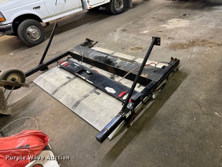 image for item ND9119 Tommy Lift 89A end gate lift