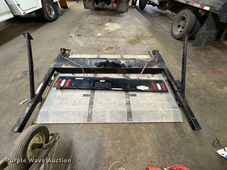 image for item ND9119 Tommy Lift 89A end gate lift