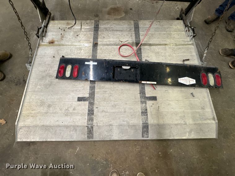 image for item ND9119 Tommy Lift 89A end gate lift