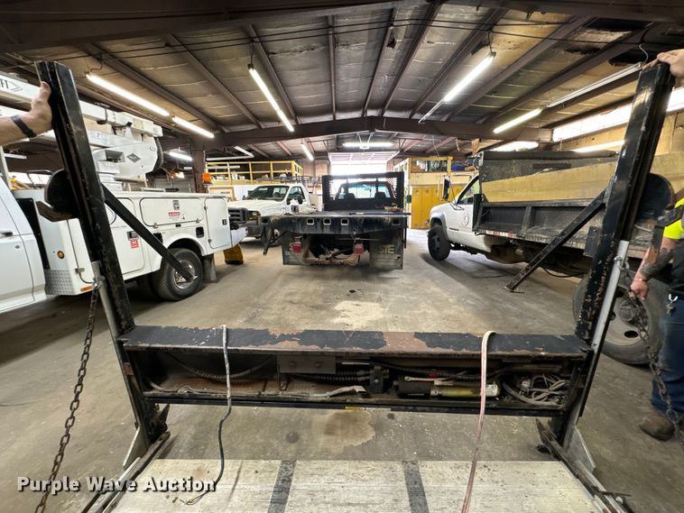 image for item ND9119 Tommy Lift 89A end gate lift