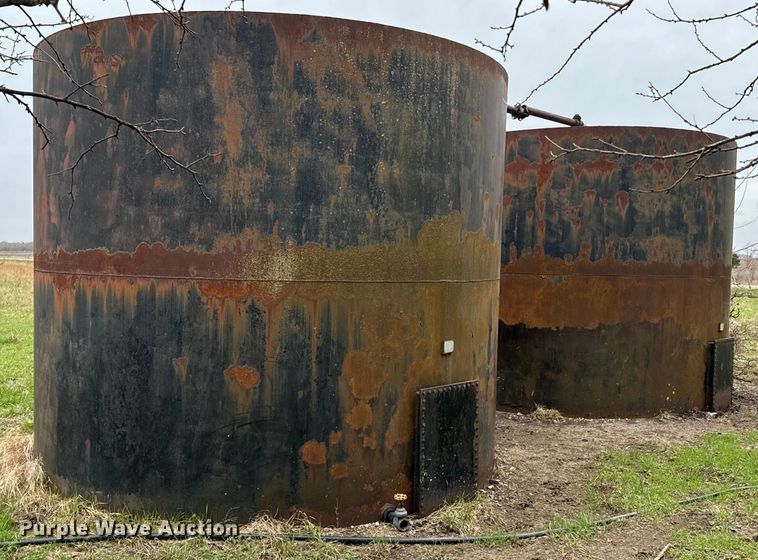 image for item ND9121 (2) steel oilfield tanks