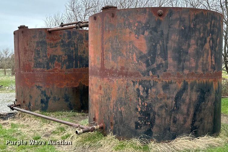 image for item ND9121 (2) steel oilfield tanks
