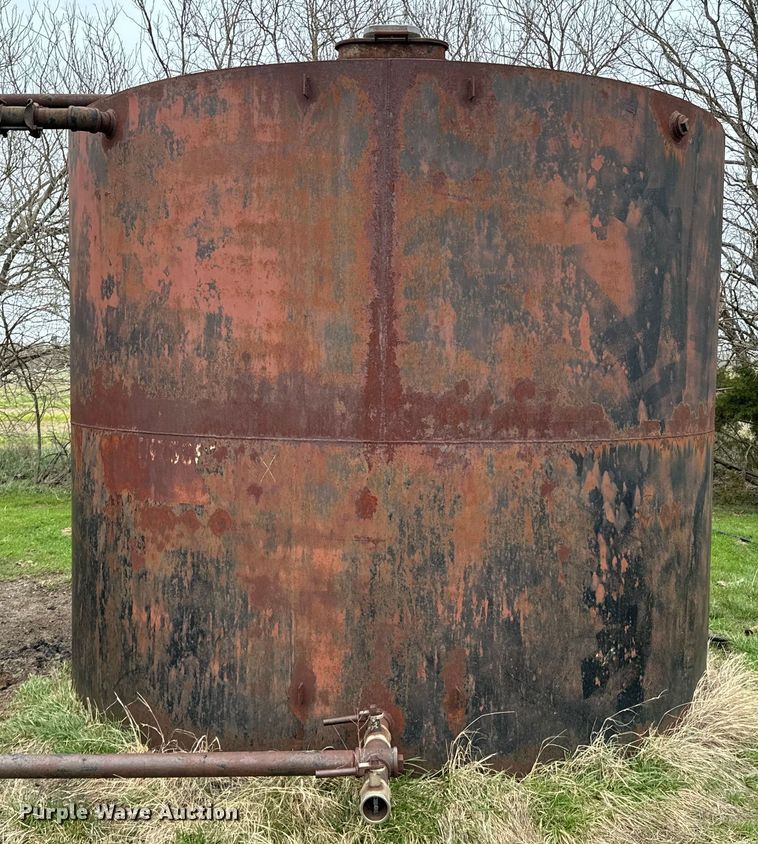 image for item ND9121 (2) steel oilfield tanks