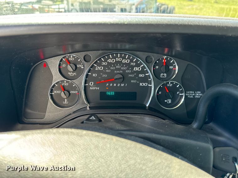 image for item ND9126 2016 Chevrolet  Express 4500 ambulance