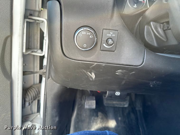 image for item ND9126 2016 Chevrolet  Express 4500 ambulance