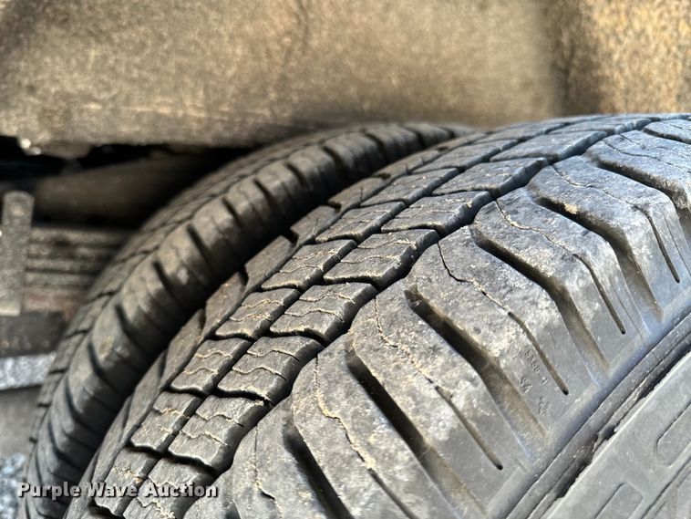 image for item ND9126 2016 Chevrolet  Express 4500 ambulance