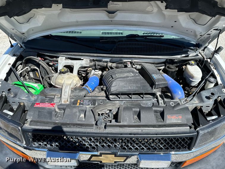 image for item ND9127 2014 Chevrolet Express 4500 ambulance