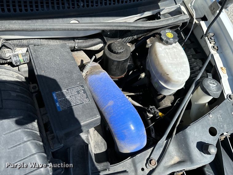 image for item ND9127 2014 Chevrolet Express 4500 ambulance